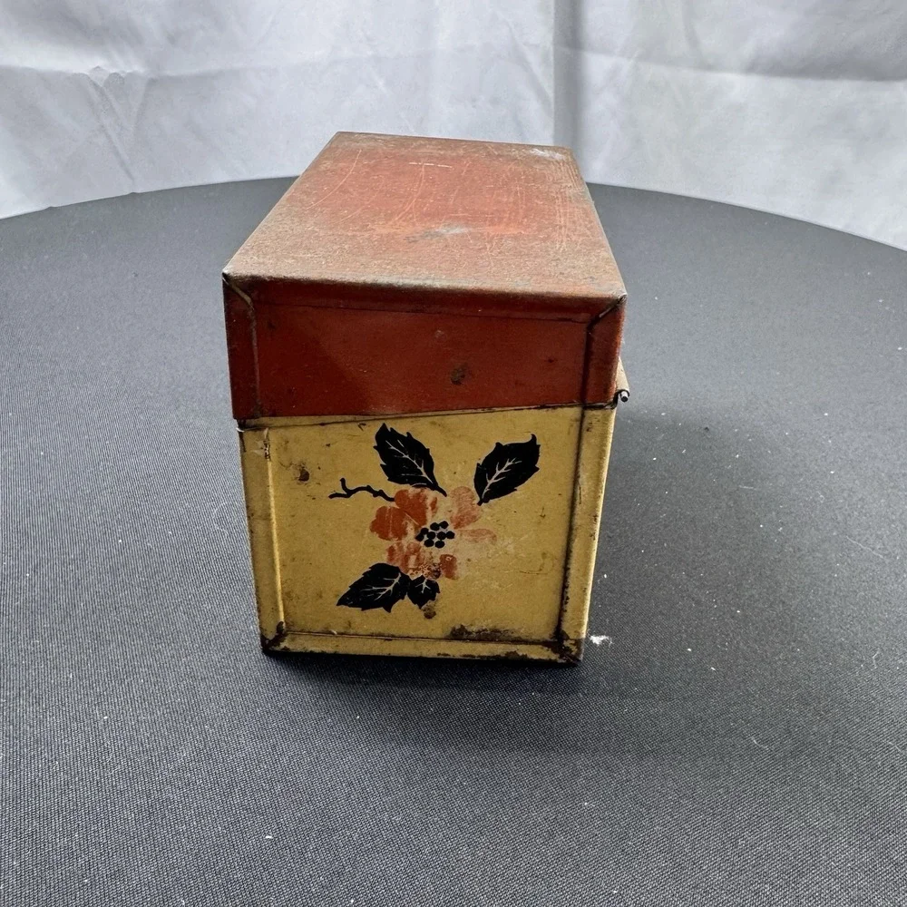 Vintage Tin Metal Recipe Box by‎ Ohio Art, Hall Red Poppy Pattern